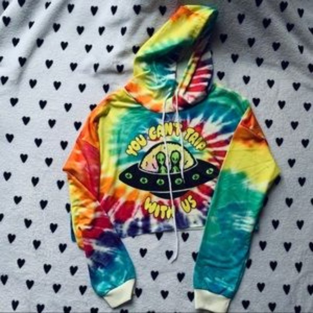 TRIPPY TIE DYE HOODIE// RAINBOW